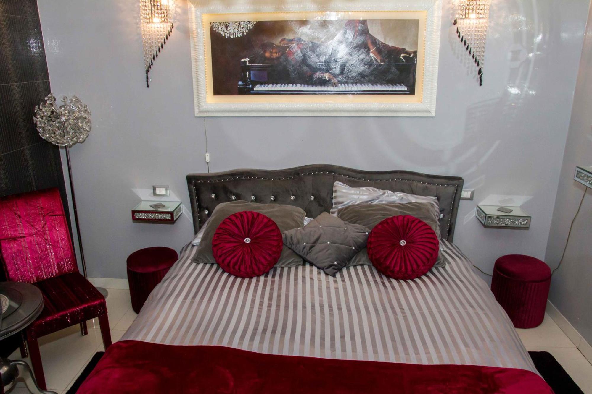 Apartamento Jacuzzi Suitesweetrome *