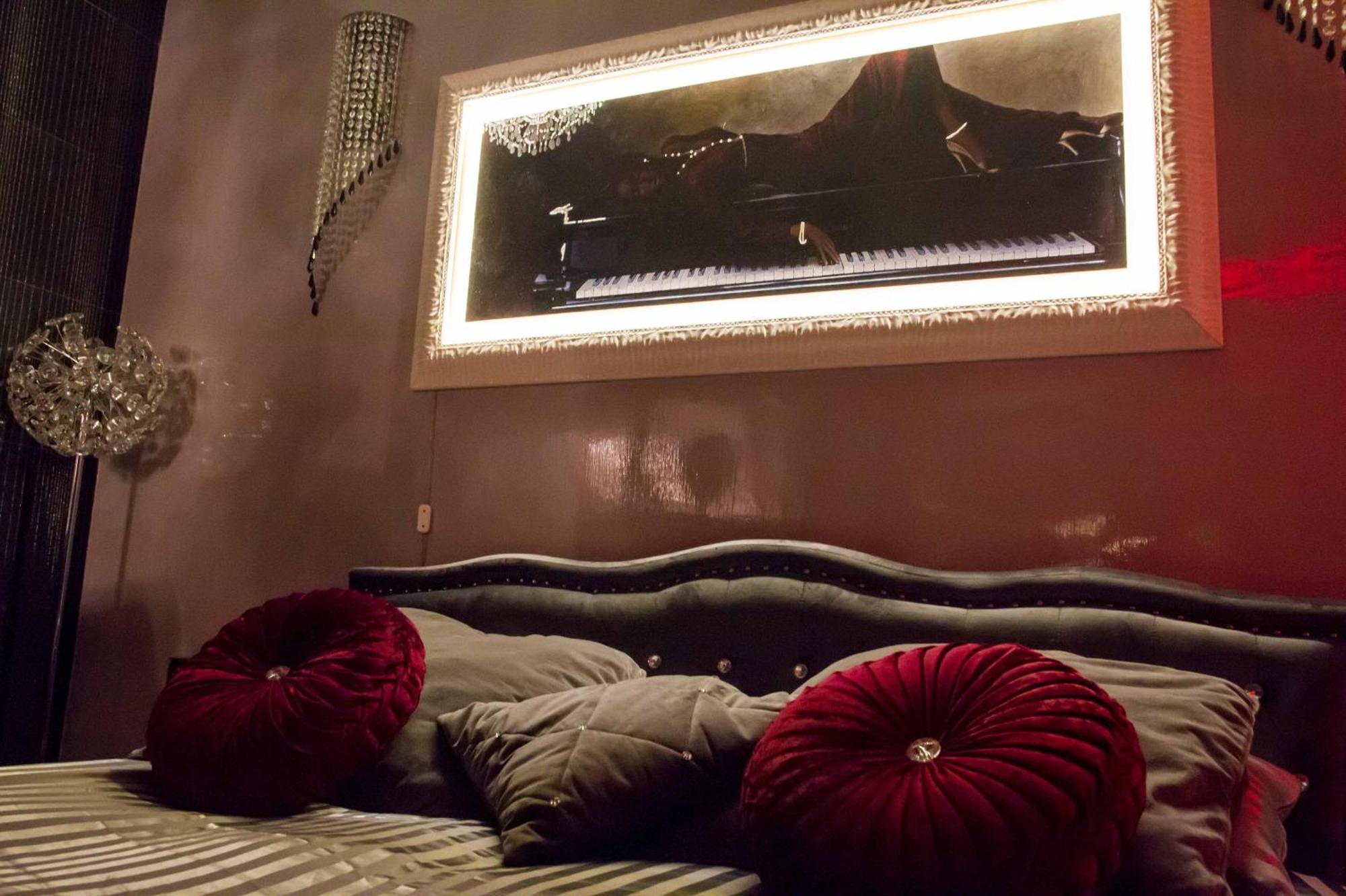 Apartamento Jacuzzi Suitesweetrome *